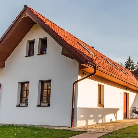 Semesterbostad Chalupa V Zelive Želiv